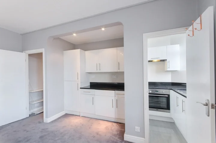 Flat Upper Woburn Place in Greater London
