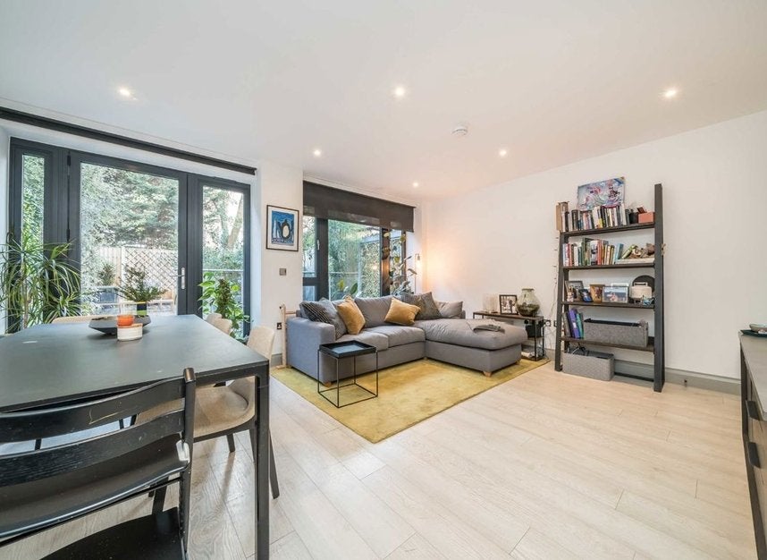 Flat Brighton Road in Greater London