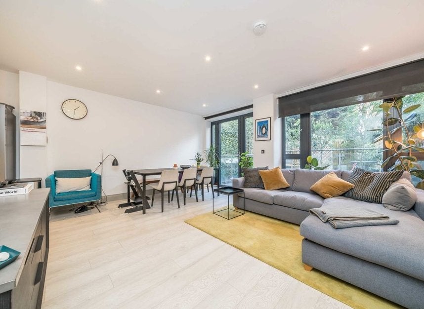 Flat Brighton Road in Greater London