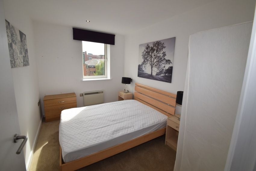 Room Porter Brook Trail in Sheffield