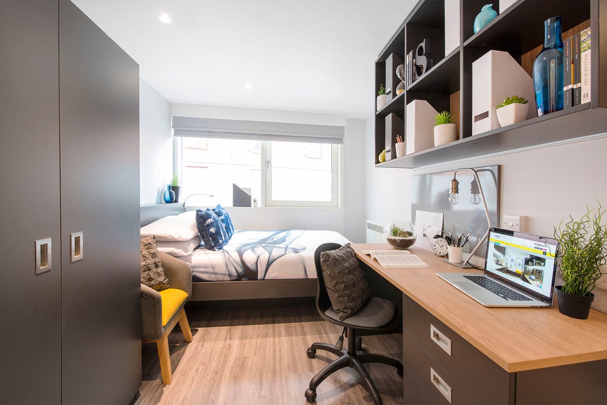 Room Glasshouse Yard in Greater London