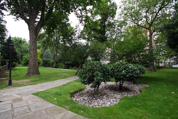 Flat Ennismore Gardens in City of Westminster