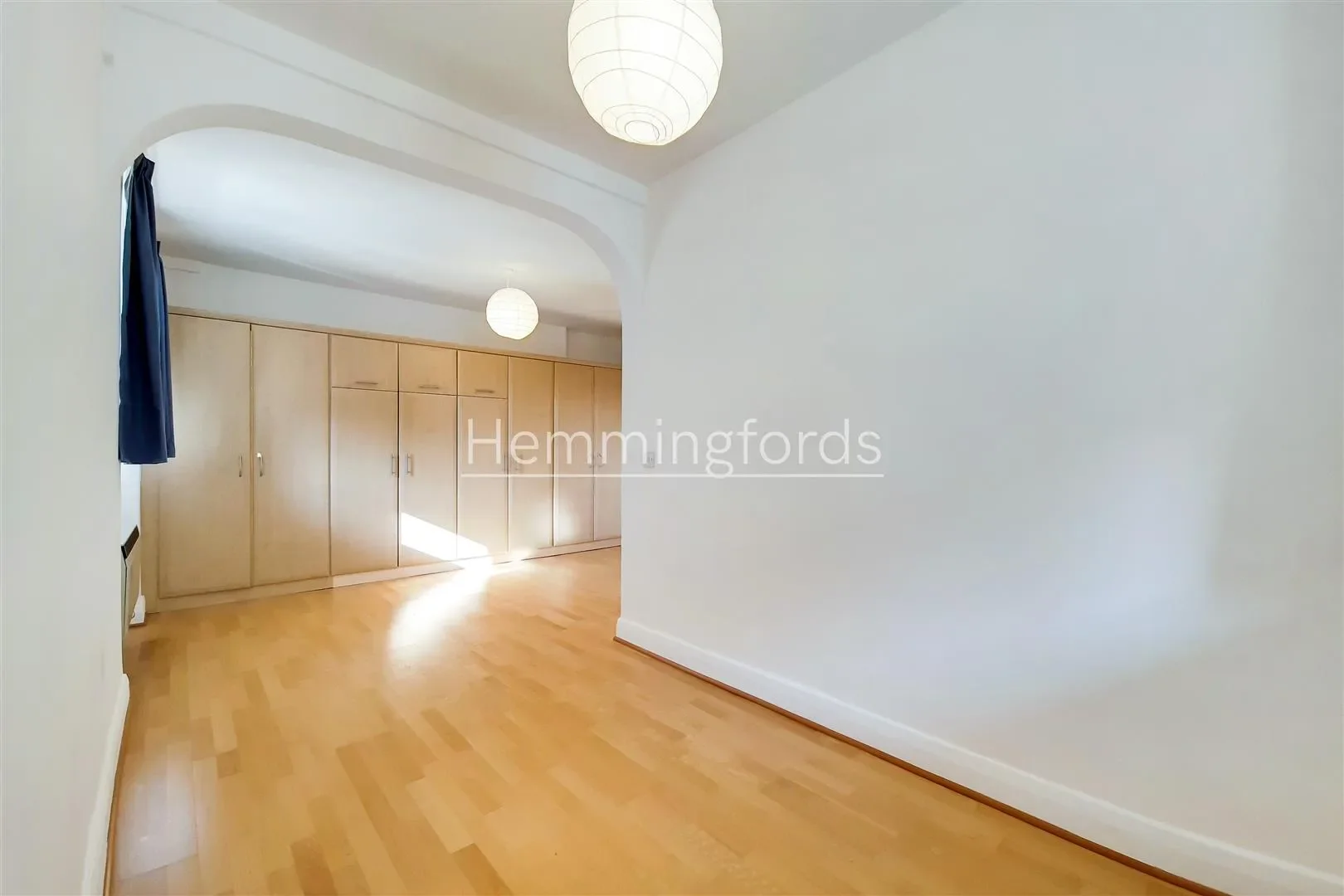 Flat Pentonville Road in Greater London