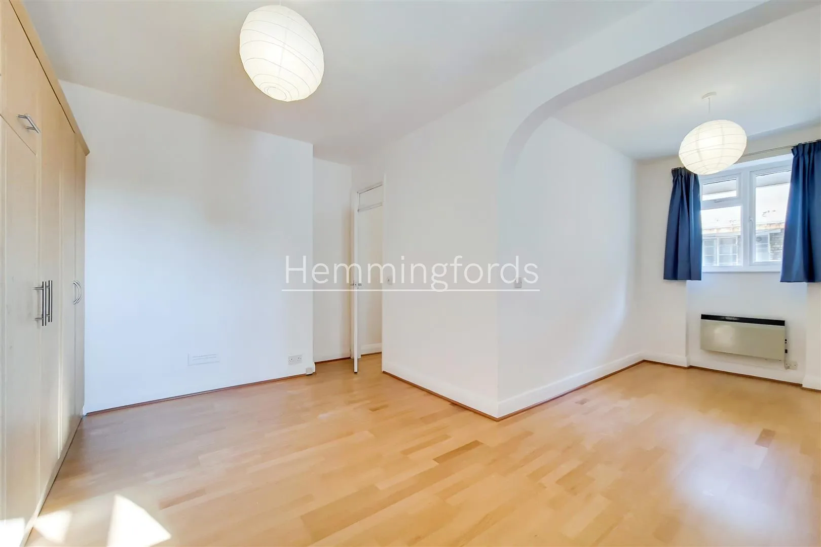 Flat Pentonville Road in Greater London