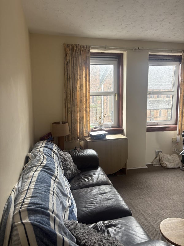 Room Portobello Road in City of Edinburgh