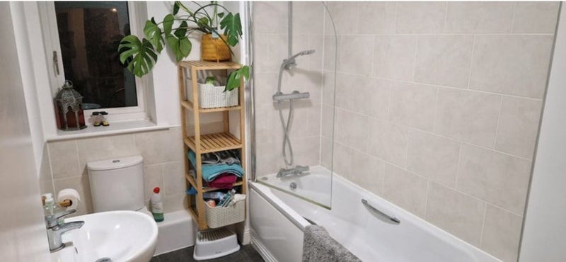 Room Thornmarsh Close in Harry Stoke