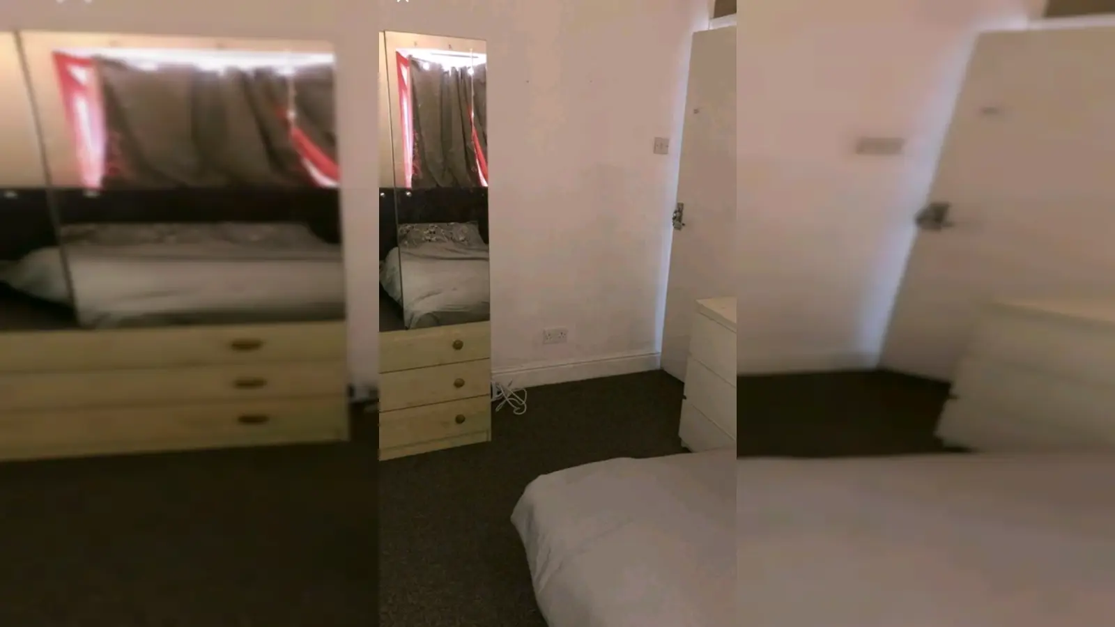 Flat Bamford Avenue in Greater London