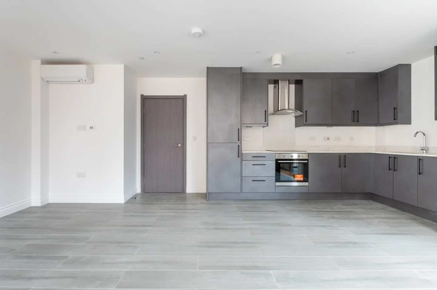 Flat Cambridge Close in Greater London