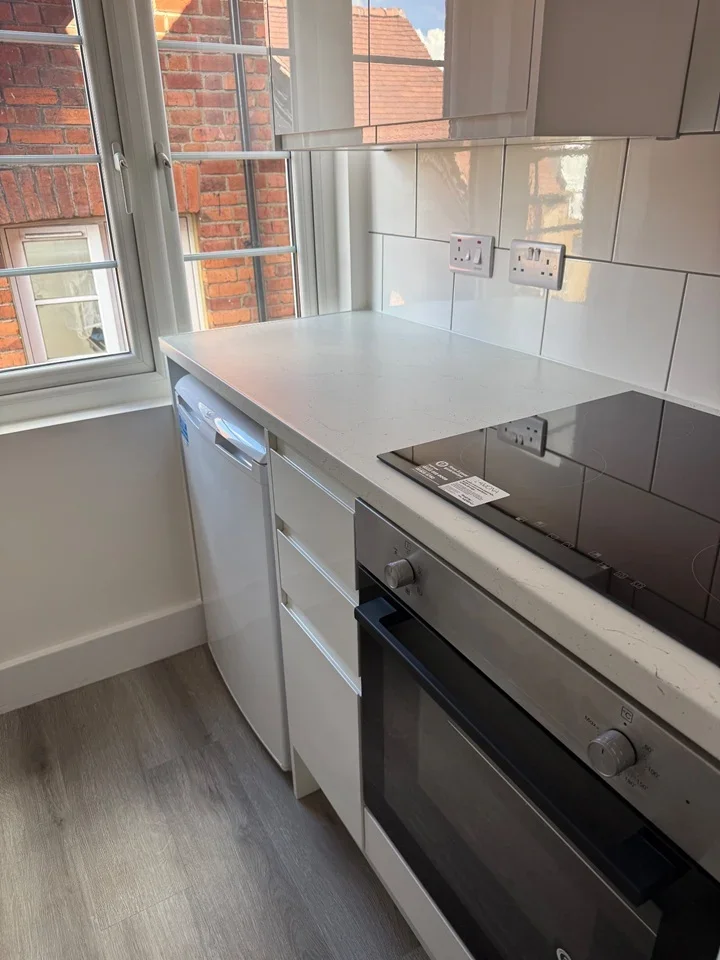 Flat Willesden Lane in Greater London
