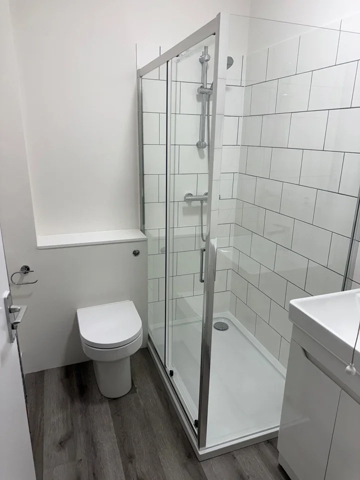 Flat Willesden Lane in Greater London