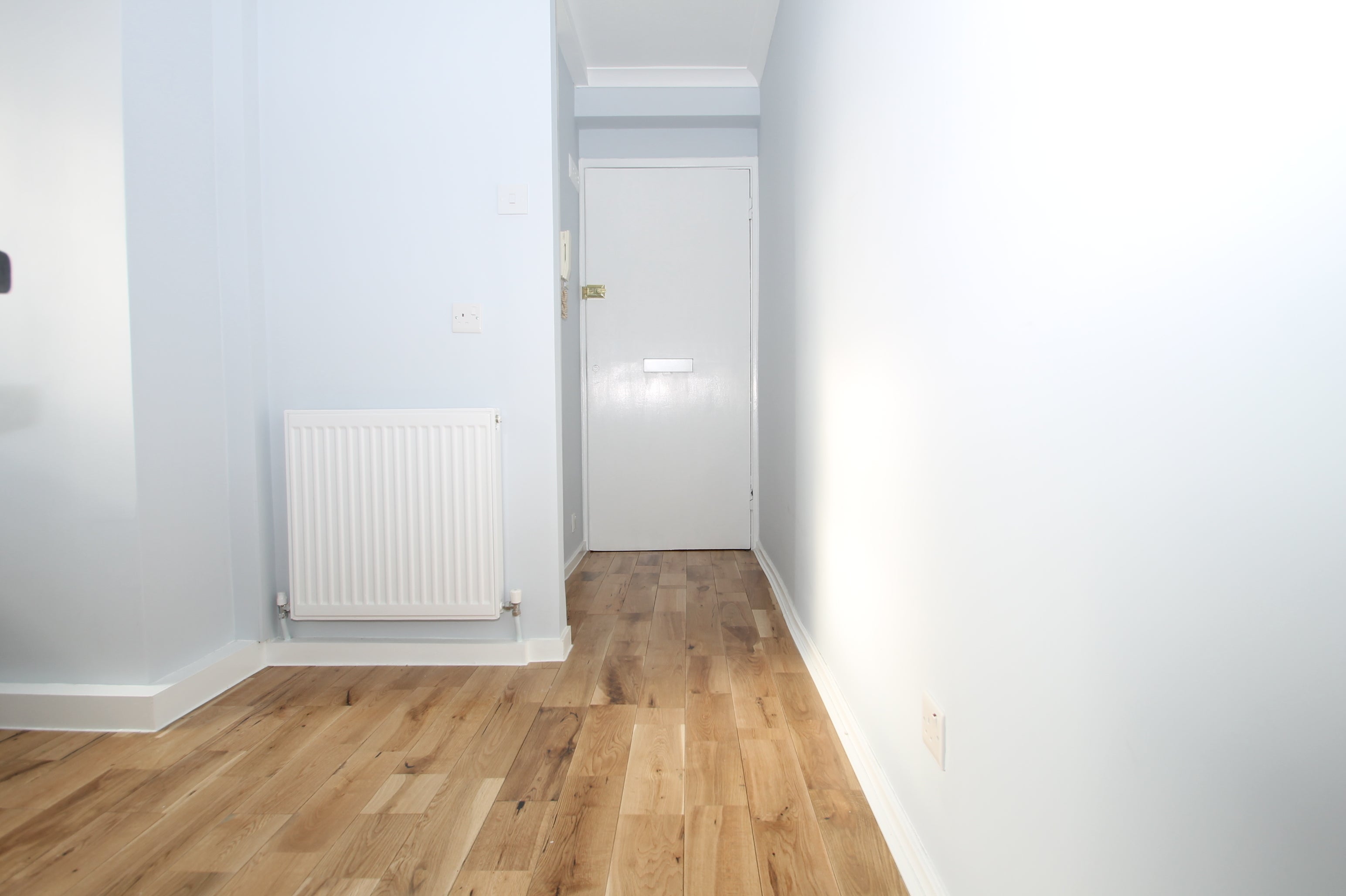 Room Mayfair Close in Greater London