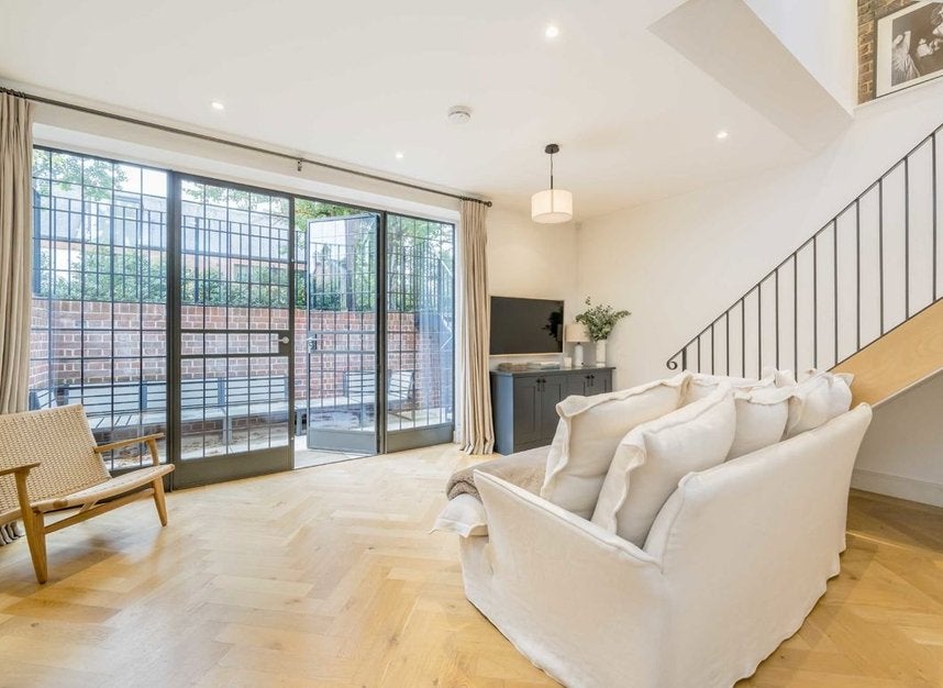 House Lancaster Grove in Greater London