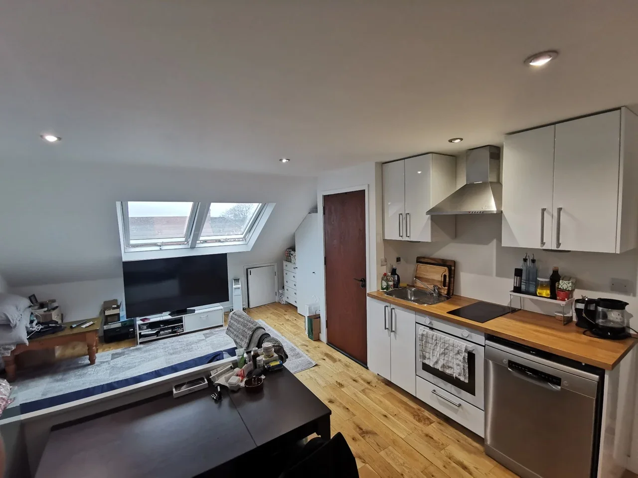 Room Empire Avenue in Greater London