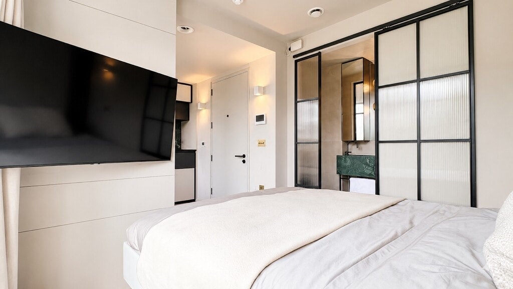 Flat Willesden Lane in Greater London