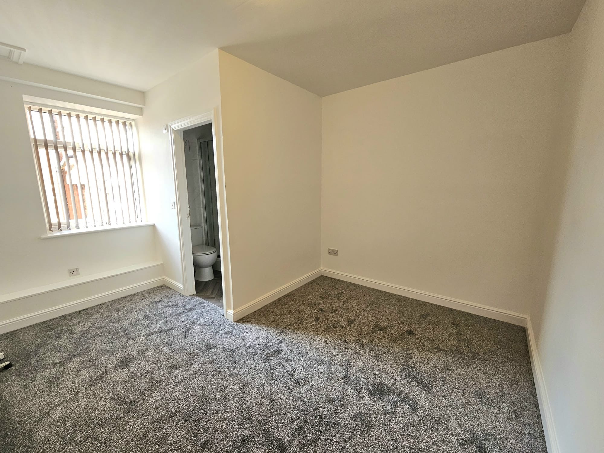 Flat Winmarleigh Street in Warrington