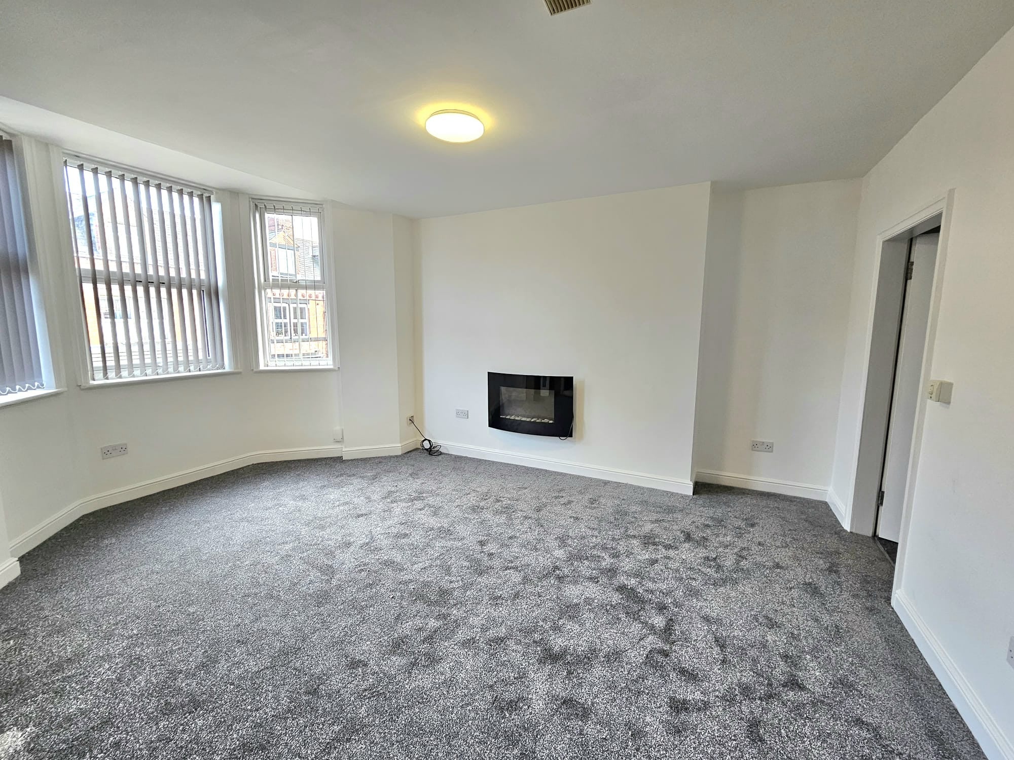 Flat Winmarleigh Street in Warrington