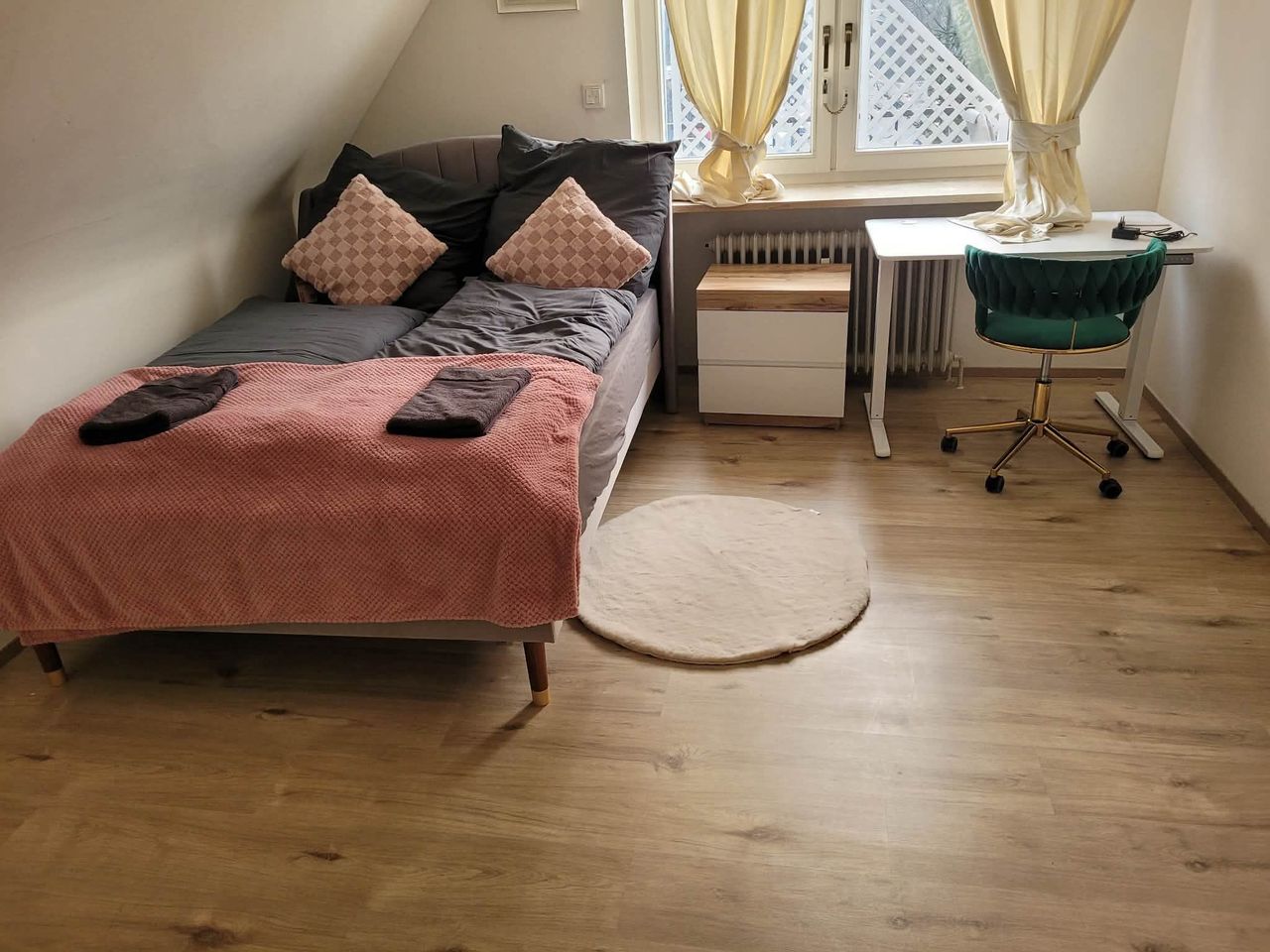 Zimmer Alter Berner Weg in Hamburg