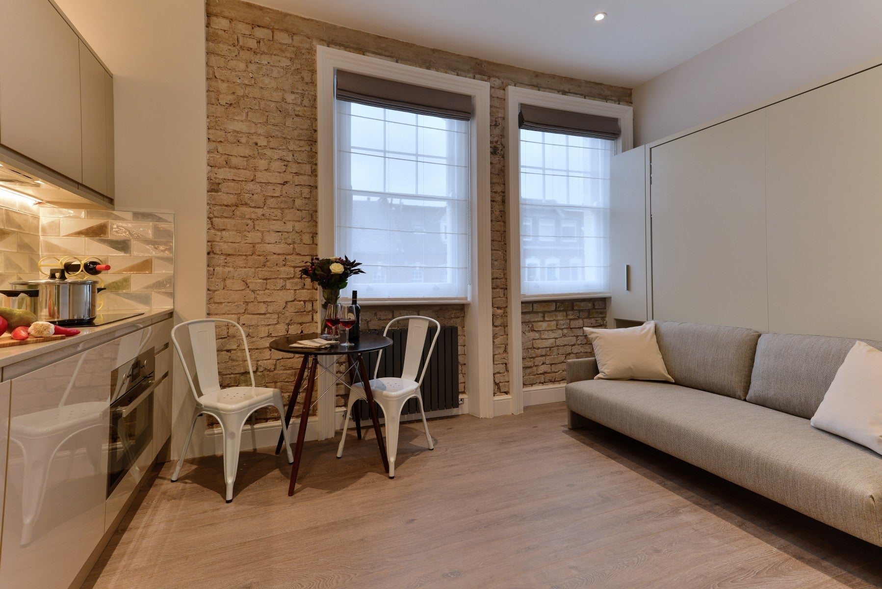 Flat Kingdon Road in London
