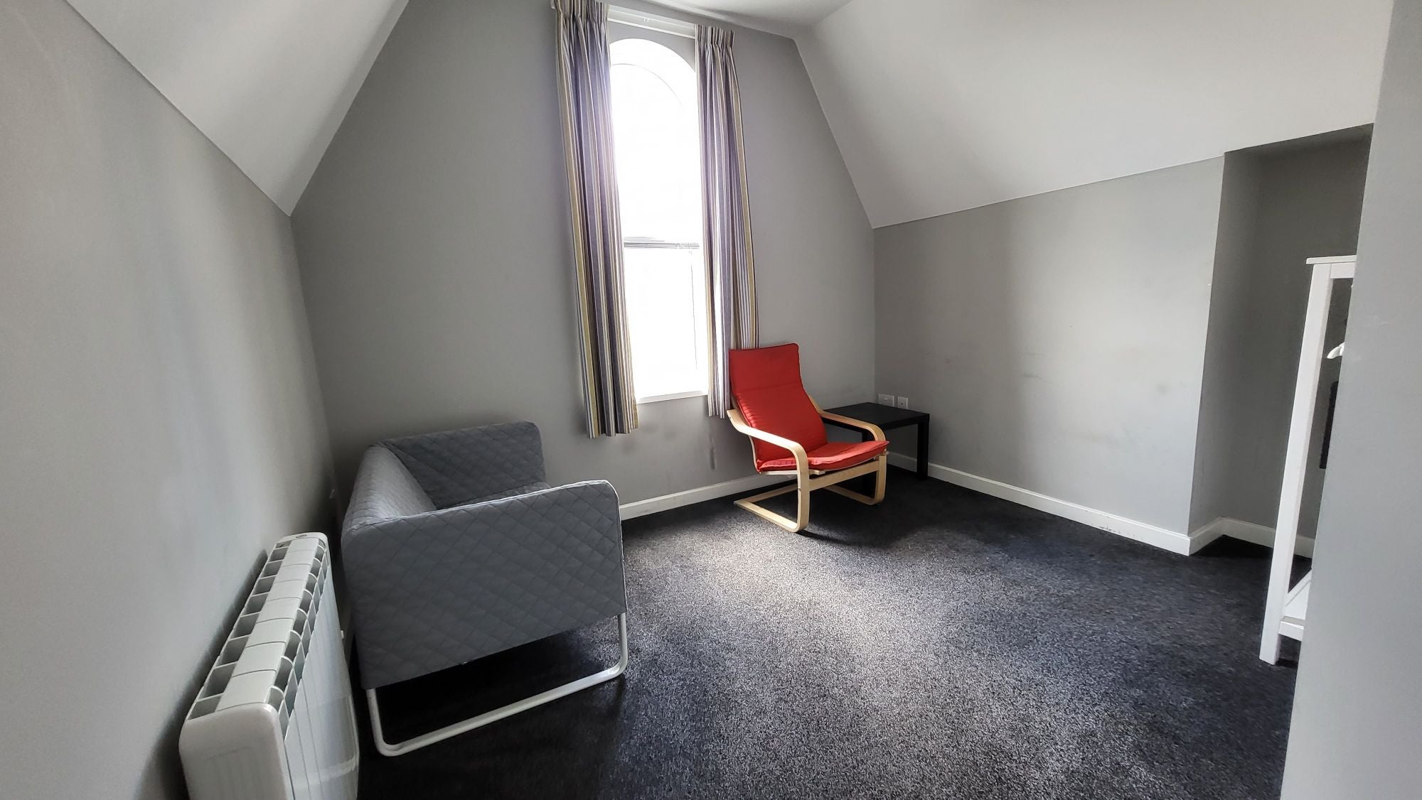 Room Auckland Road in Doncaster
