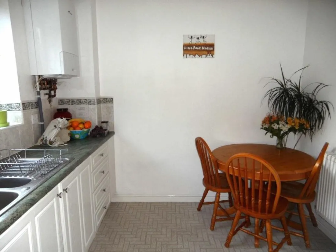 Flat The Moorings in Penarth