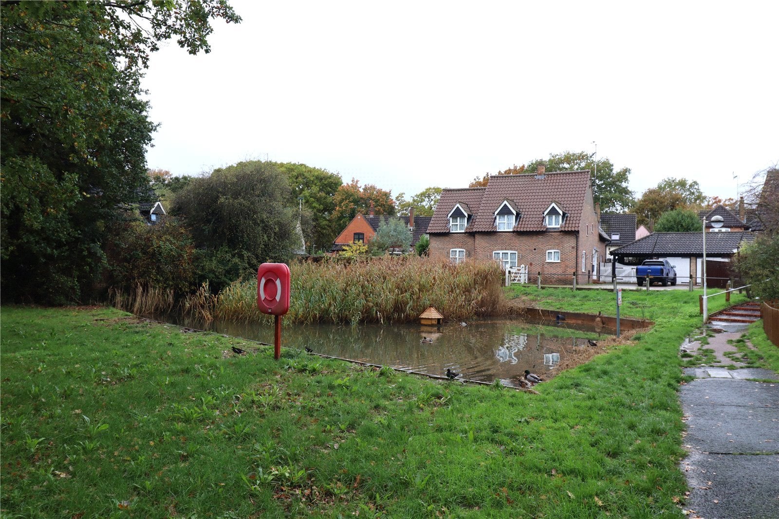 Flat Durban Lane in Basildon