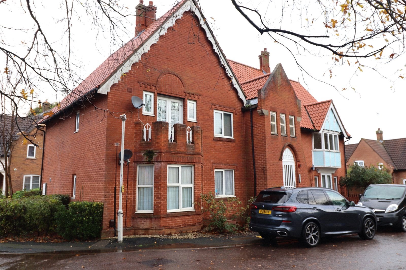 Flat Durban Lane in Basildon