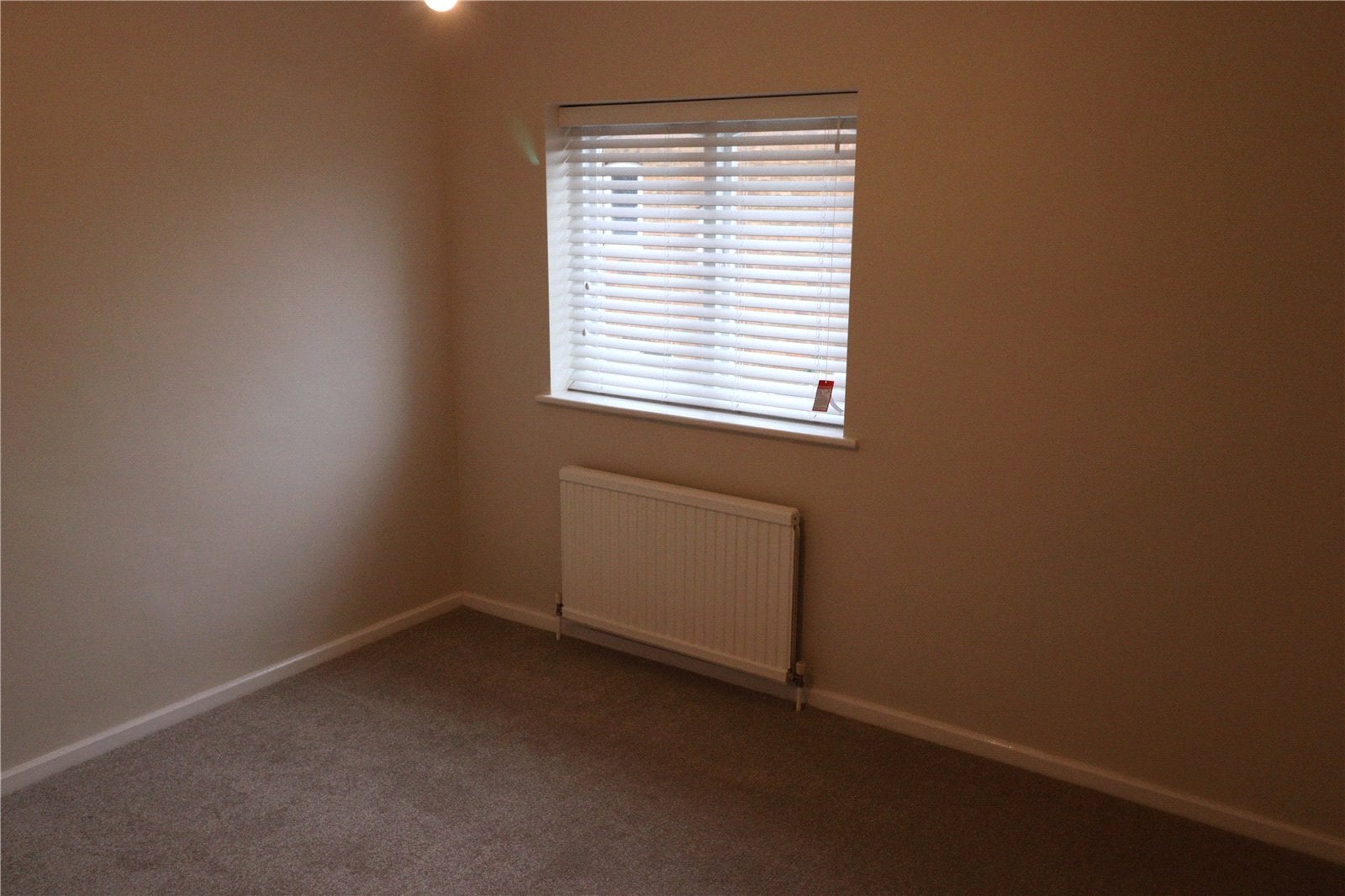 Flat Durban Lane in Basildon