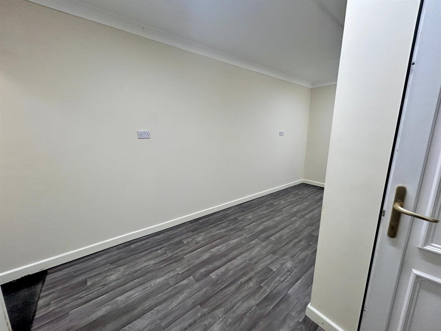 Flat Blackpool Road in Preston