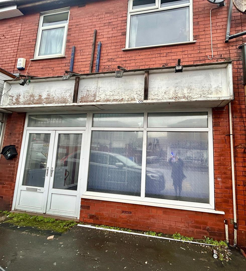 Flat Blackpool Road in Preston