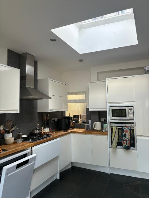 Room Harewood Road in Greater London