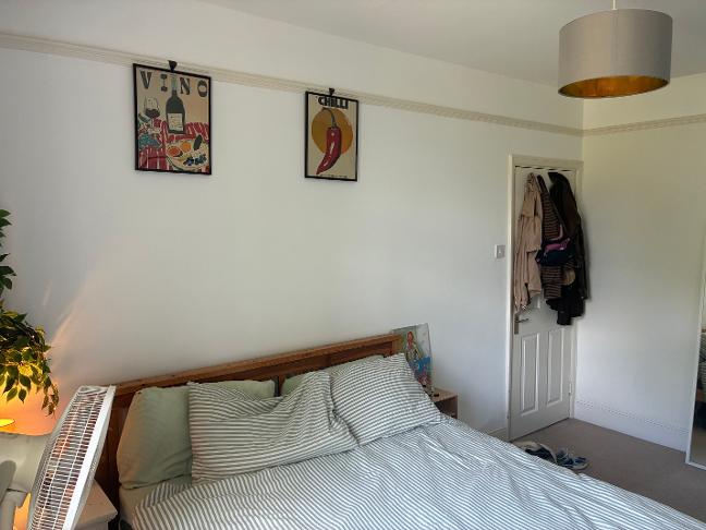 Room Harewood Road in Greater London