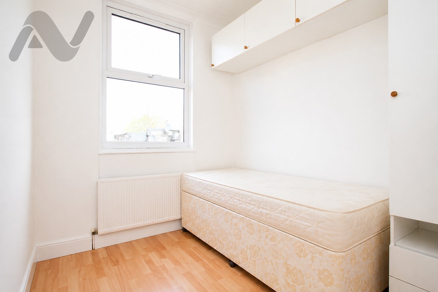 Flat Seven Sisters Road in Greater London
