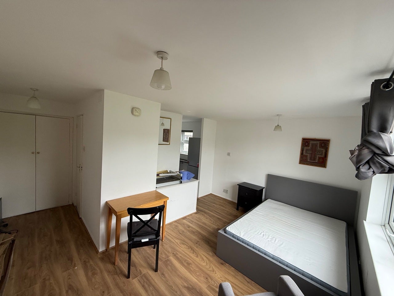 Flat Spencer Mews in Greater London