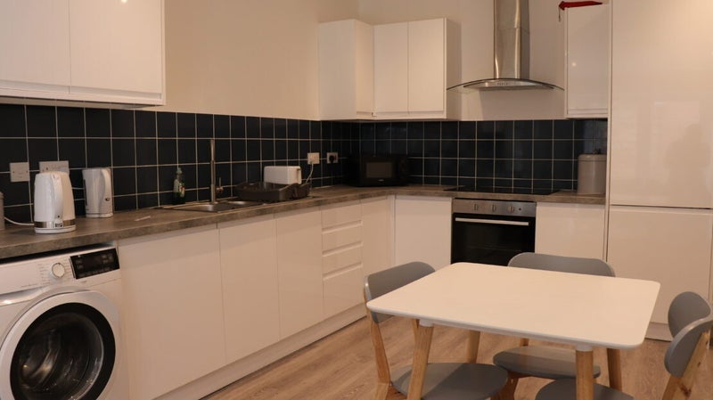Room Sefton Road in Birmingham