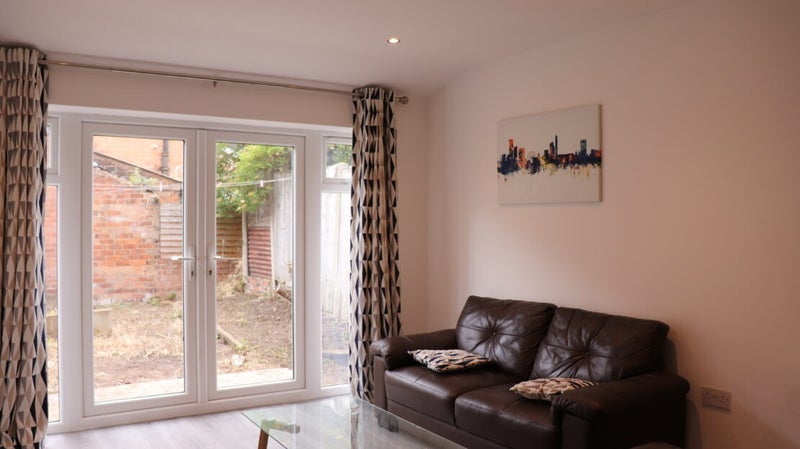 Room Sefton Road in Birmingham