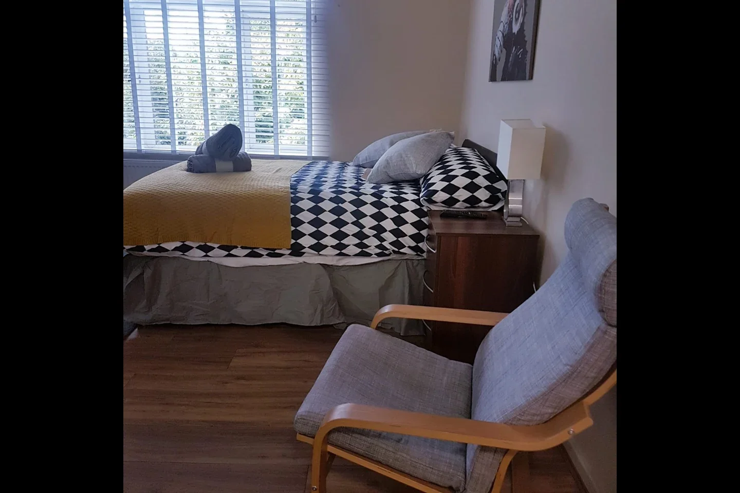 Flat Chatsworth Road in Greater London