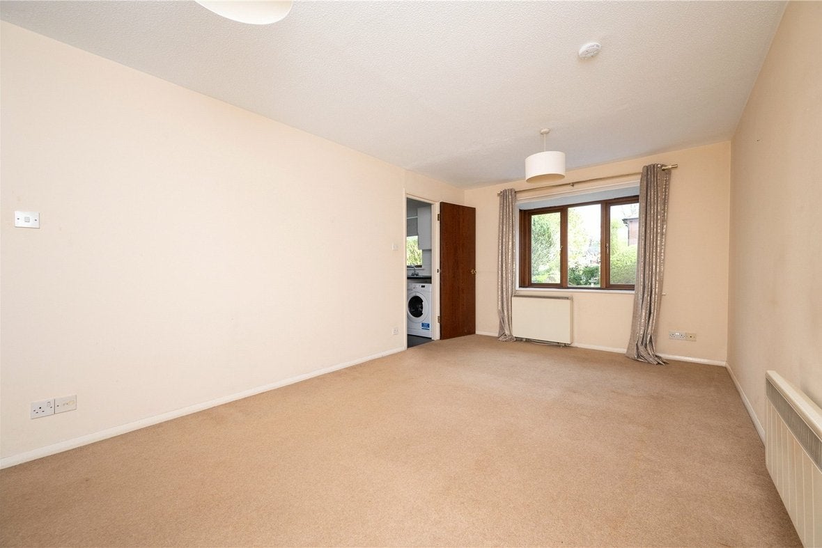 Flat Cotsmoor in St Albans