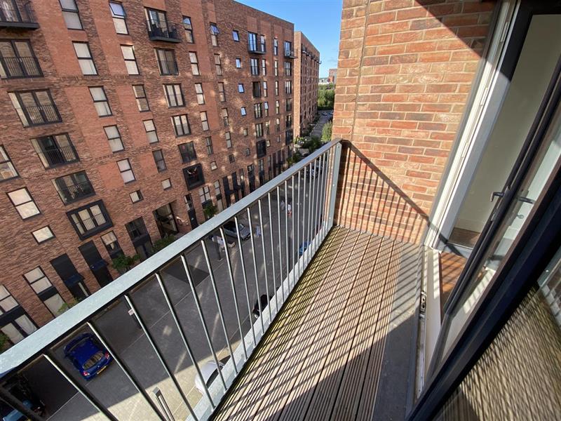 Flat Irwell River Park in Salford