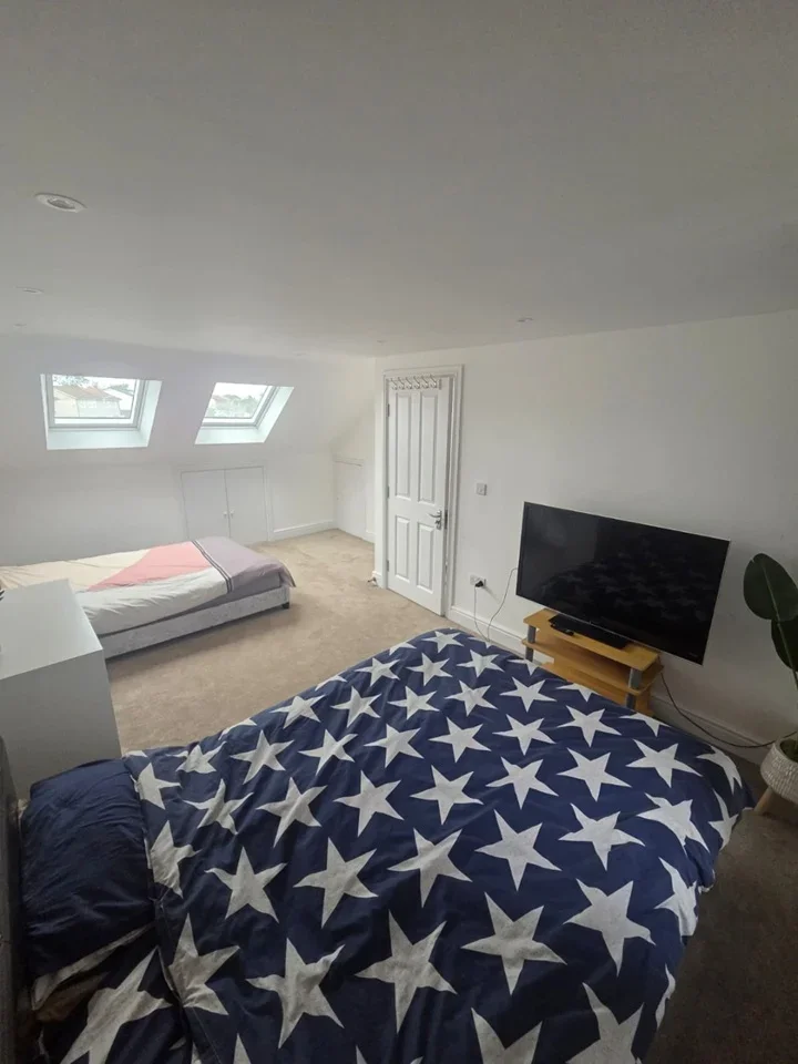 Room Ravensbourne Crescent in Greater London