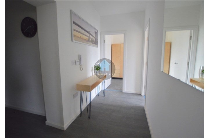 Flat Mosley Street in Newcastle upon Tyne