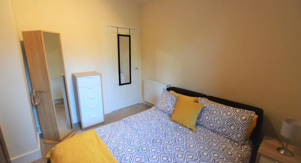 Flat Lamond Place in Aberdeen City