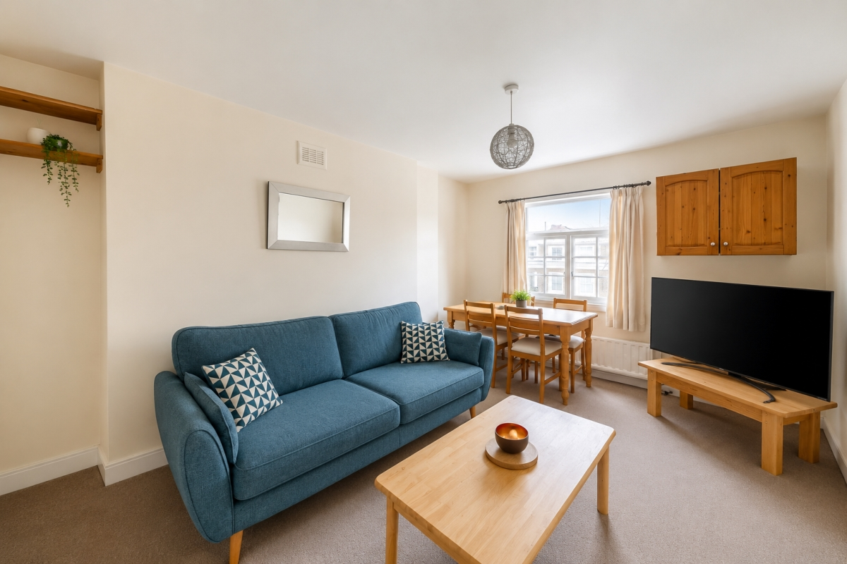 Flat Kildare Gardens in City of Westminster