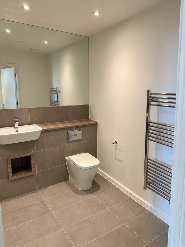 Room Headlam Road in Greater London