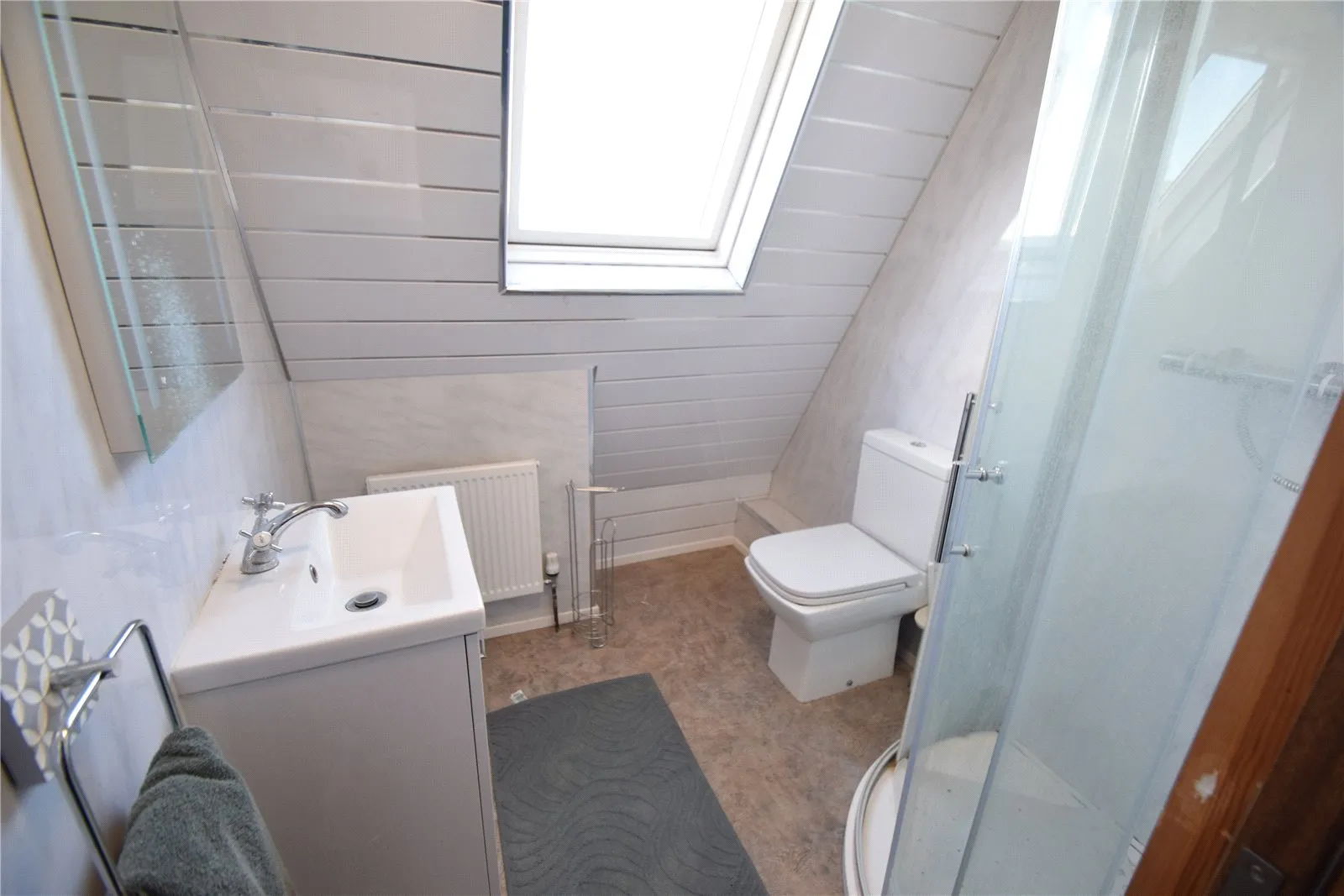Room Carlisle Road in Bridlington