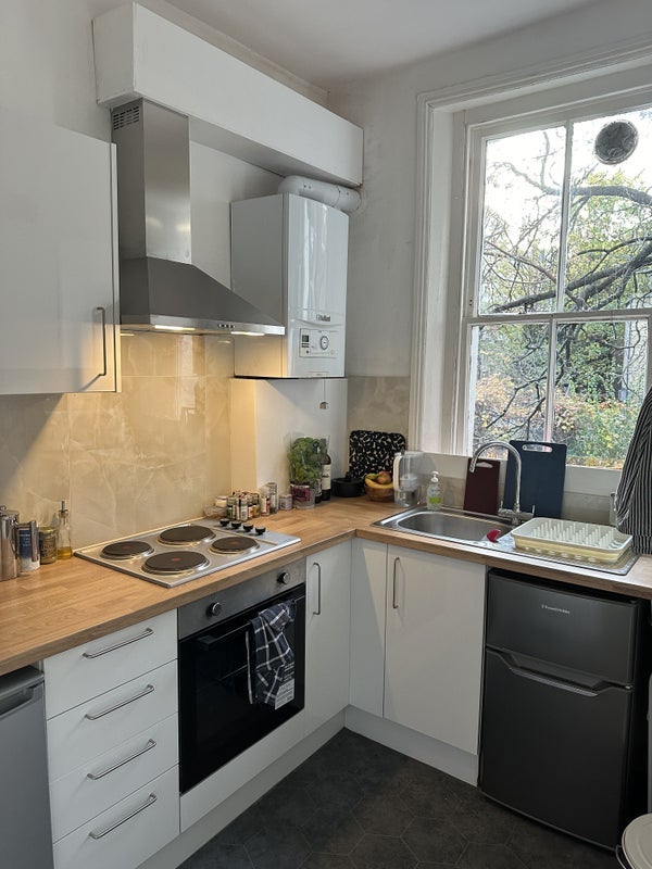 Room Marchmont Street in Greater London