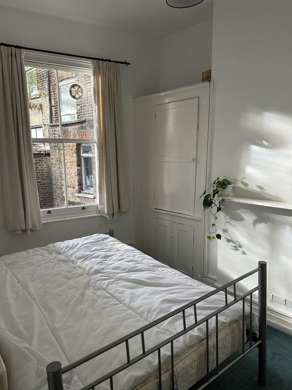 Room Marchmont Street in Greater London