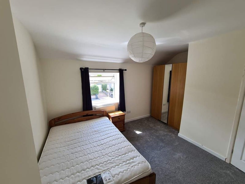 Room Rochester Road in Bristol