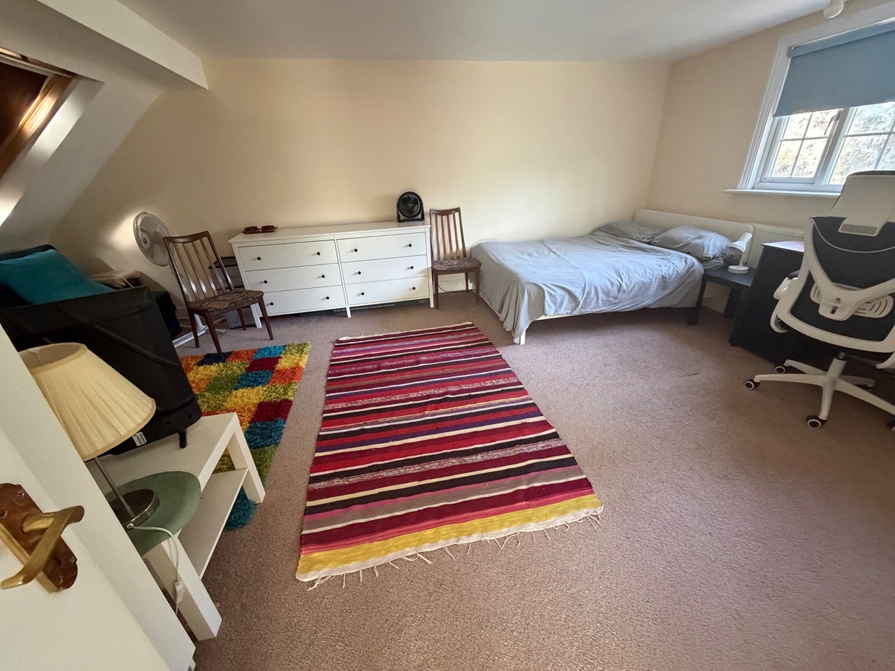Room Wentworth Avenue in Greater London