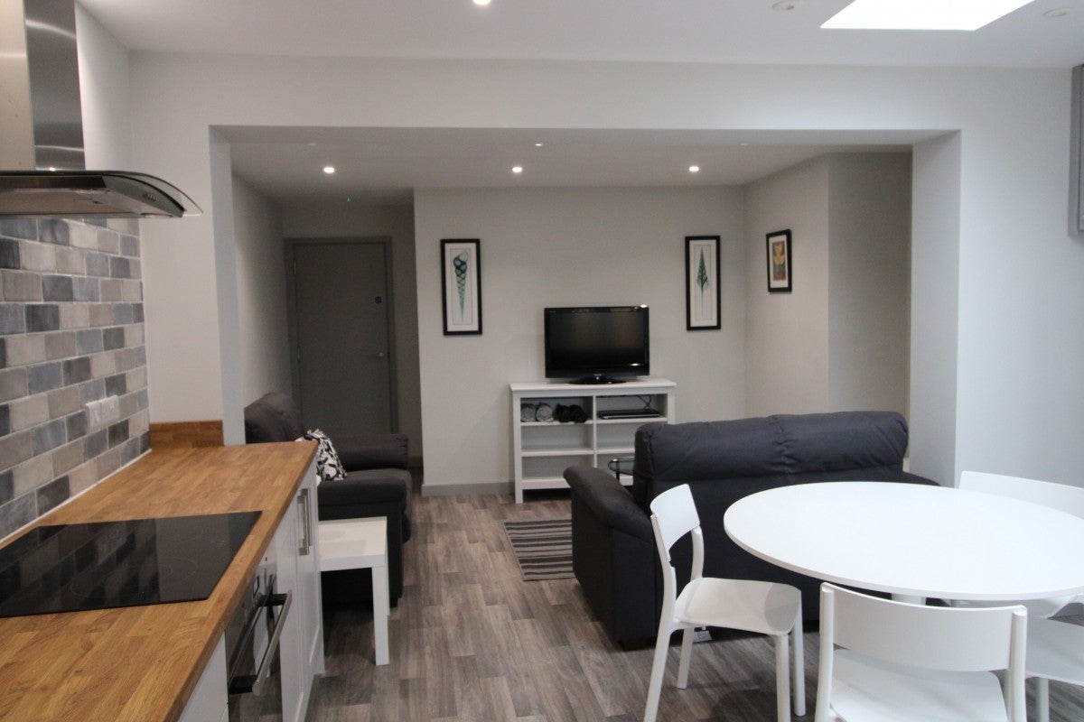 Room Bath Road in Bridgwater