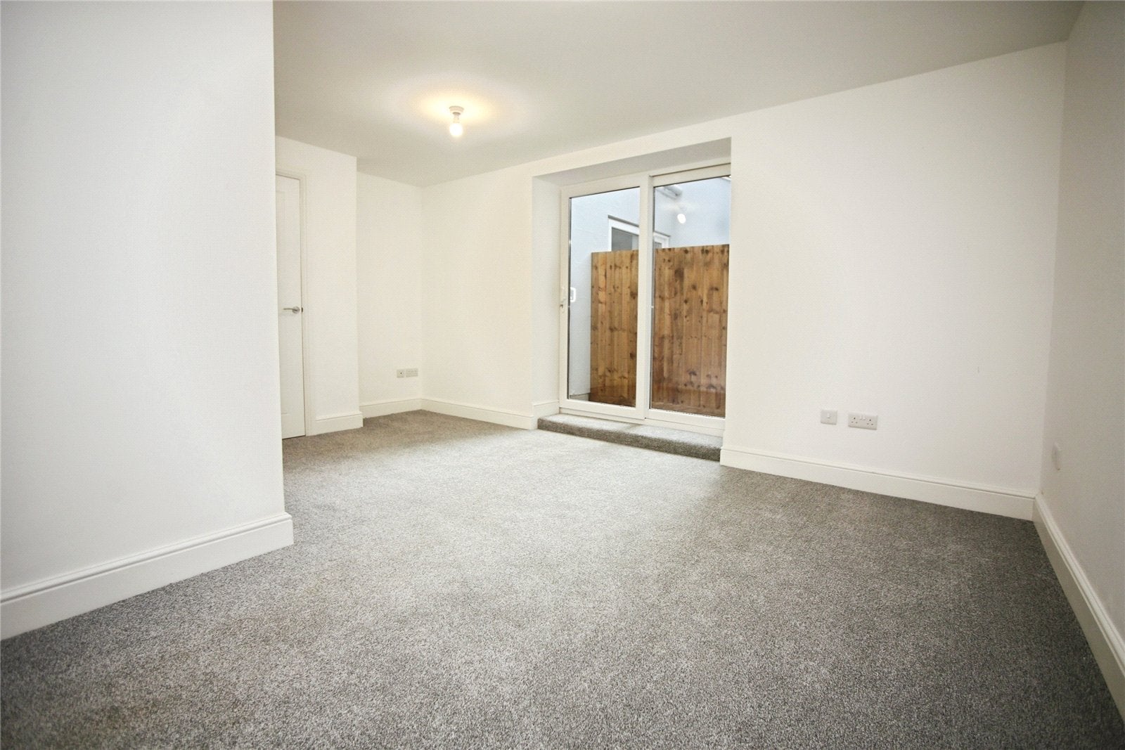 Flat Hales Road in Cheltenham